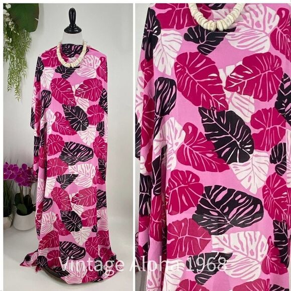 Pink/Black Monstera SARONG Pareo Lavalava Beach Wrap Skirt Summer Scarf - Picture 1 of 4